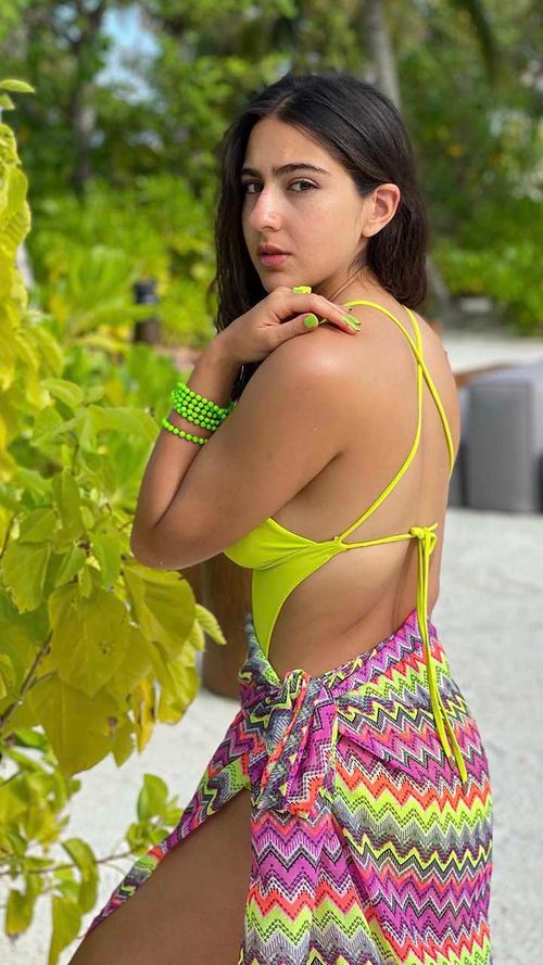 5 Best Bikini Looks Of Sara Ali Khan Zee Zest